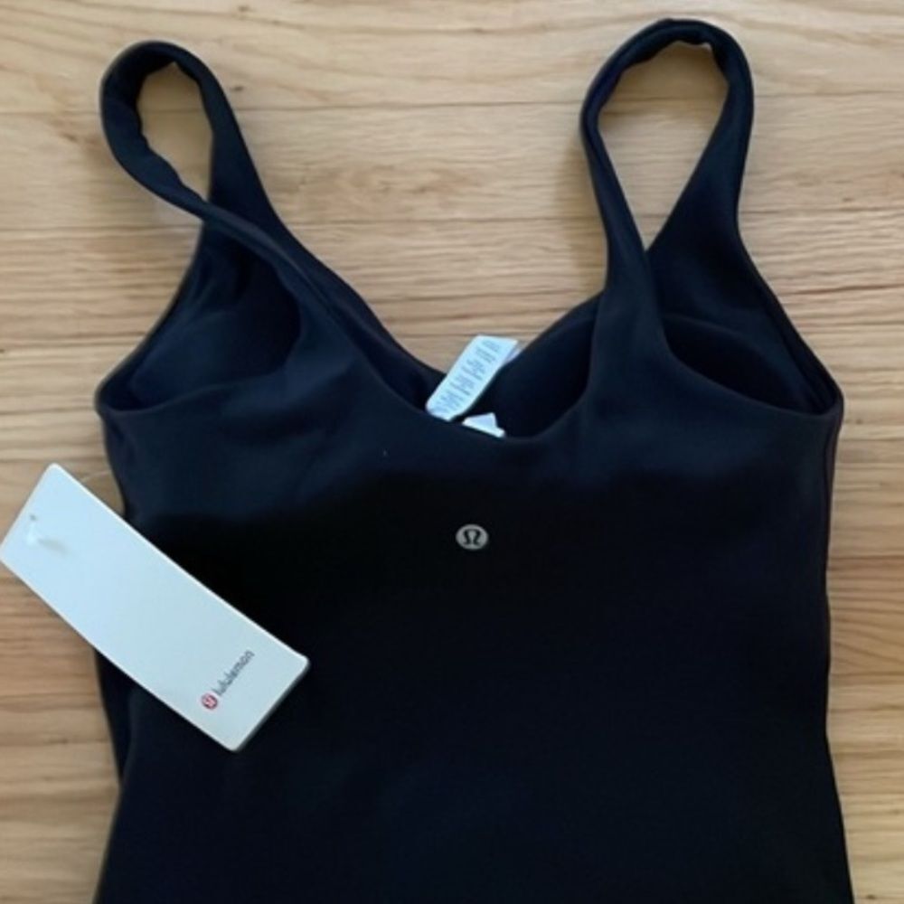LULULEMON Align Ribbed Tank BLACK SIZE 10 BRAND new NWT GORGEOUS BRAND NEW - Picture 3 of 5